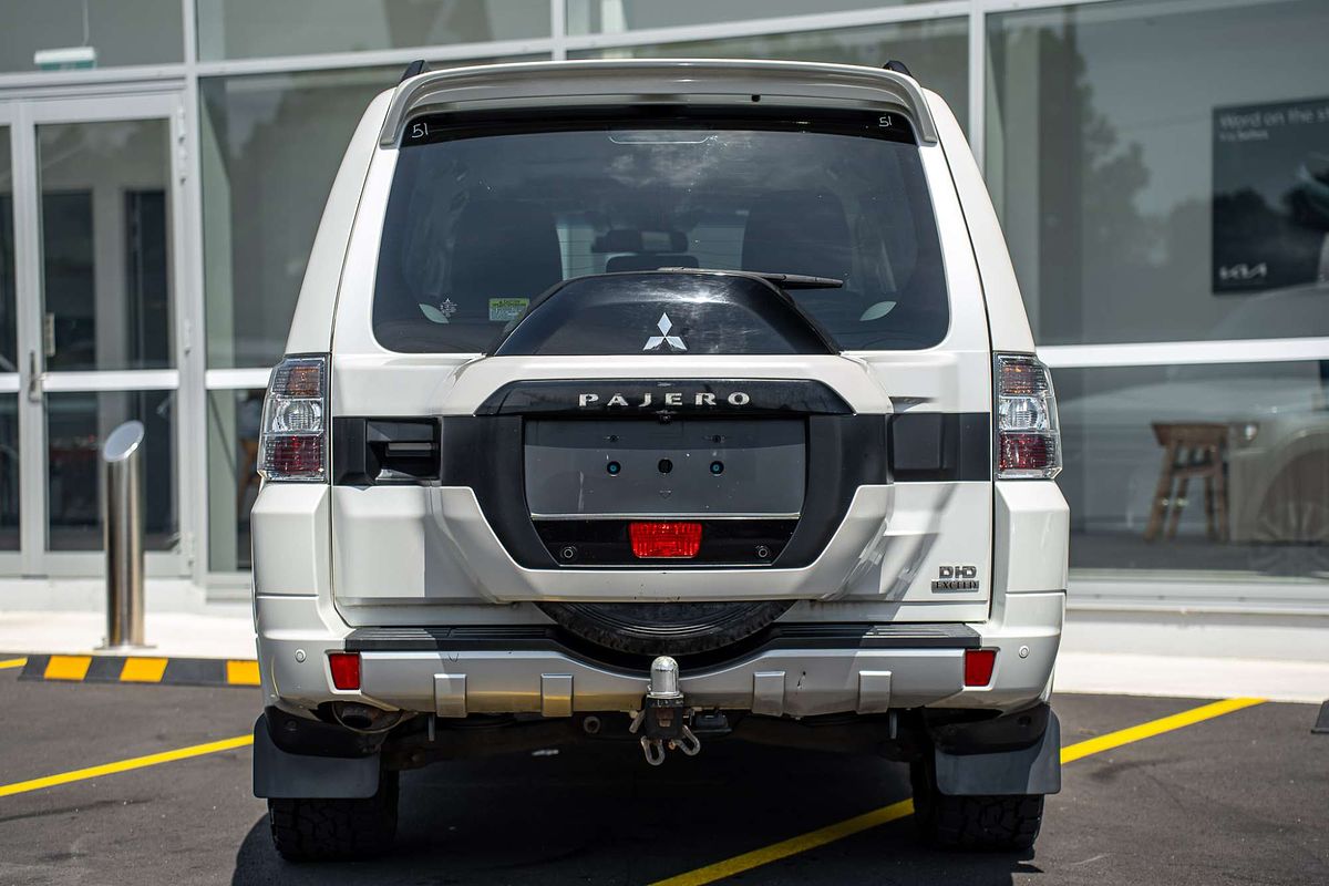 2017 Mitsubishi Pajero Exceed NX