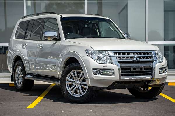 2017 Mitsubishi Pajero Exceed NX