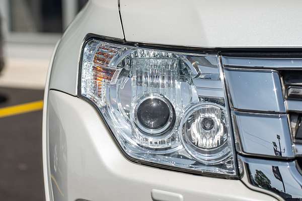 2017 Mitsubishi Pajero Exceed NX