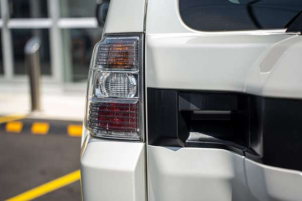 2017 Mitsubishi Pajero Exceed NX