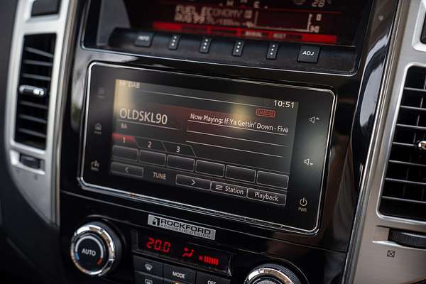 2017 Mitsubishi Pajero Exceed NX