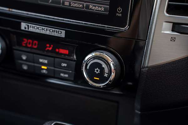 2017 Mitsubishi Pajero Exceed NX