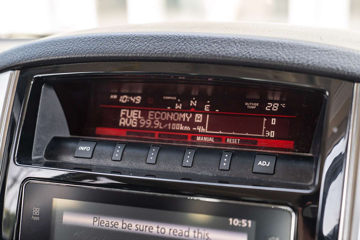 2017 Mitsubishi Pajero Exceed NX