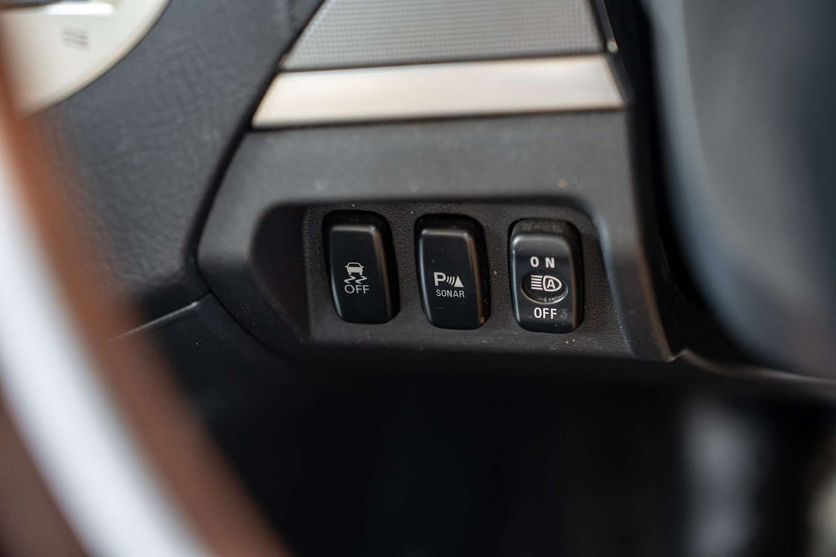 2017 Mitsubishi Pajero Exceed NX