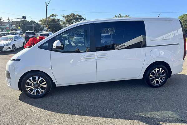 2023 Hyundai STARIA LOAD US4.V2