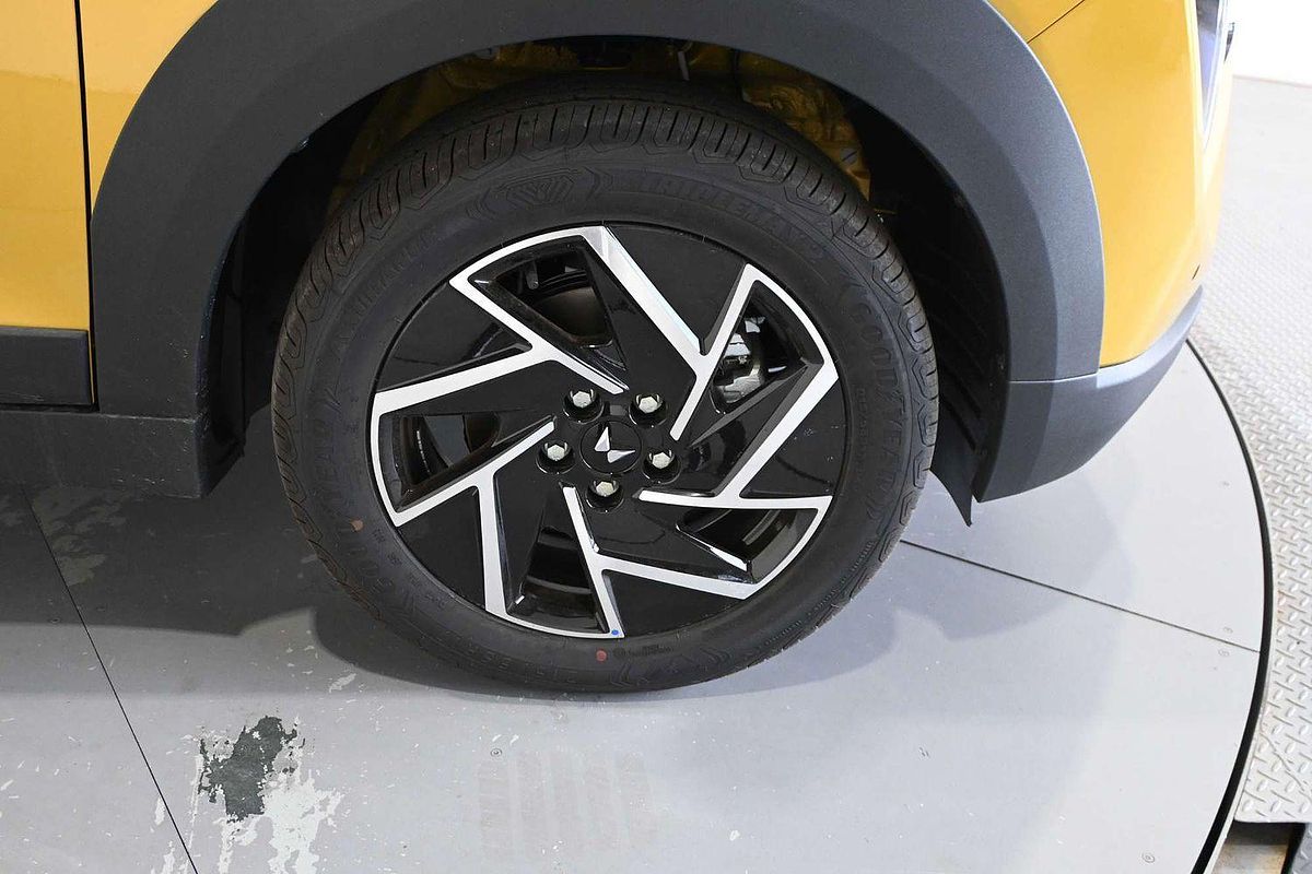 2025 Mahindra XUV3XO AX7L