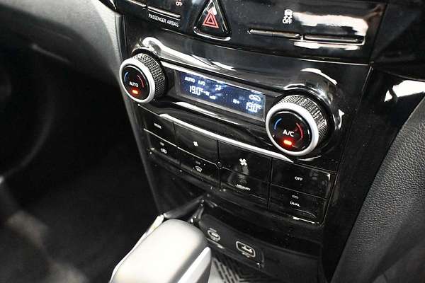 2025 Mahindra XUV3XO AX7L