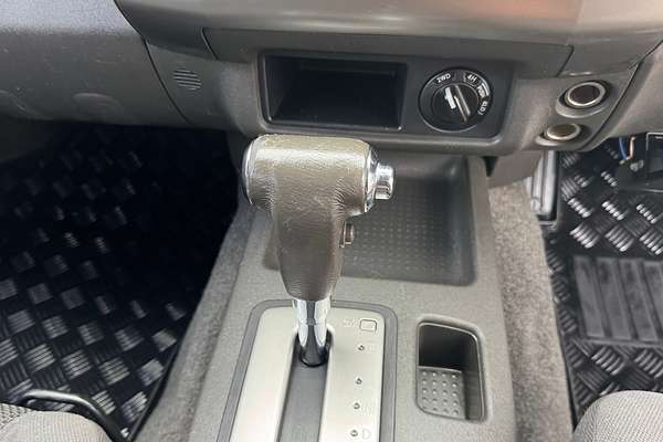 2010 Nissan Navara ST D40 4X4