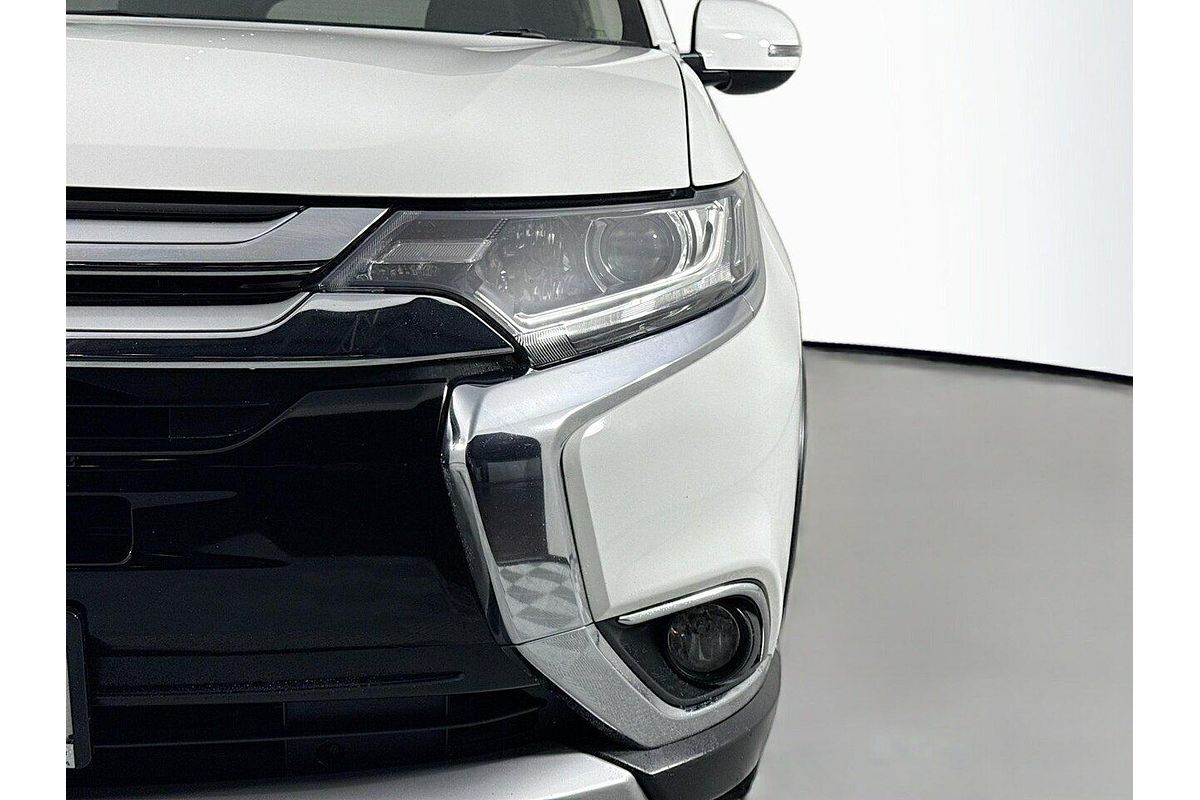 2017 Mitsubishi Outlander LS Safety Pack ZK