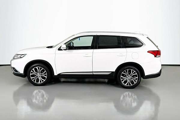 2017 Mitsubishi Outlander LS Safety Pack ZK