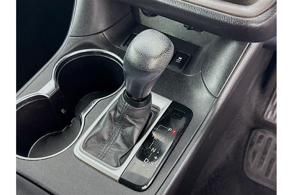 2015 Toyota Kluger GX GSU50R