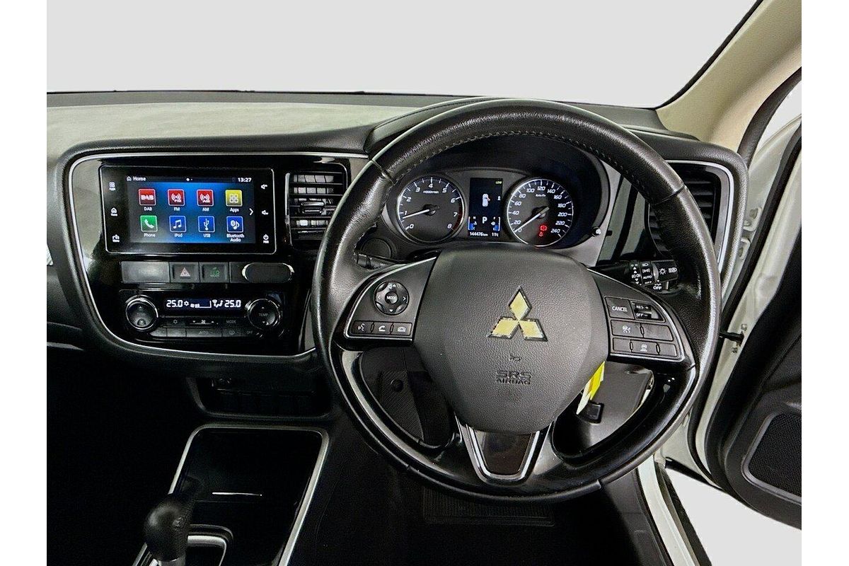 2017 Mitsubishi Outlander LS Safety Pack ZK