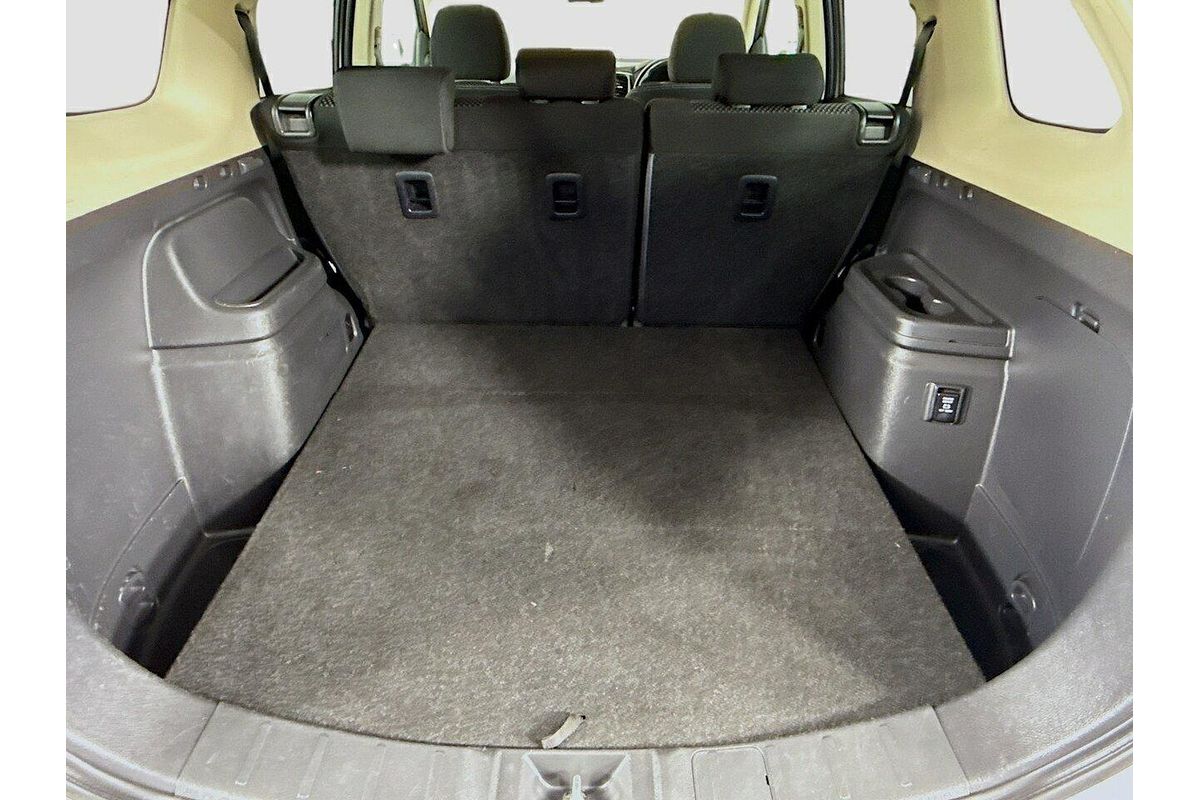 2017 Mitsubishi Outlander LS Safety Pack ZK