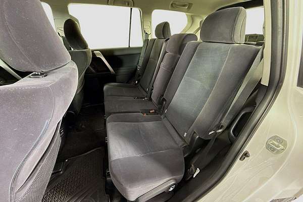 2023 Toyota Landcruiser Prado GX GDJ150R