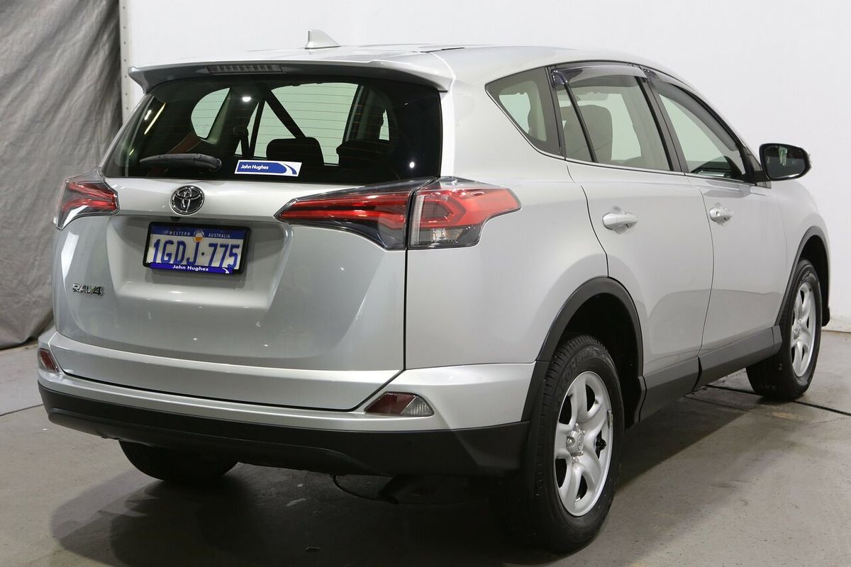 2016 Toyota RAV4 GX ZSA42R