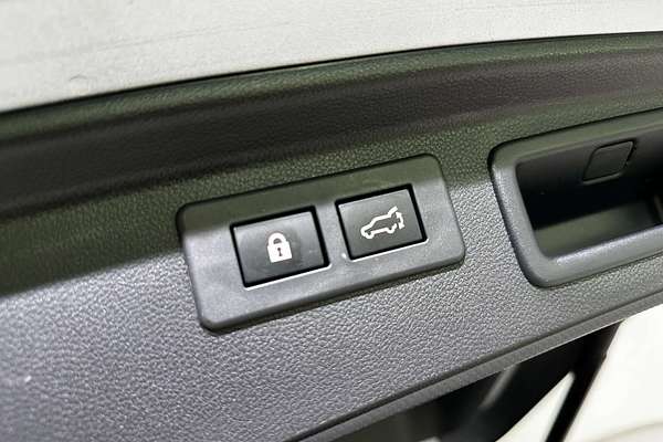 2024 Subaru Forester Hybrid S S5