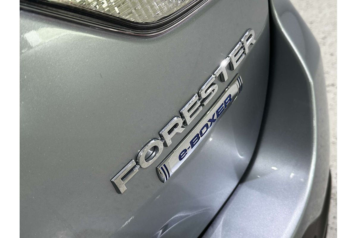 2024 Subaru Forester Hybrid S S5