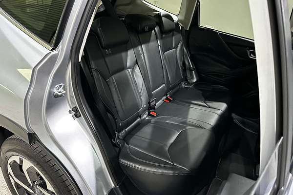 2024 Subaru Forester Hybrid S S5