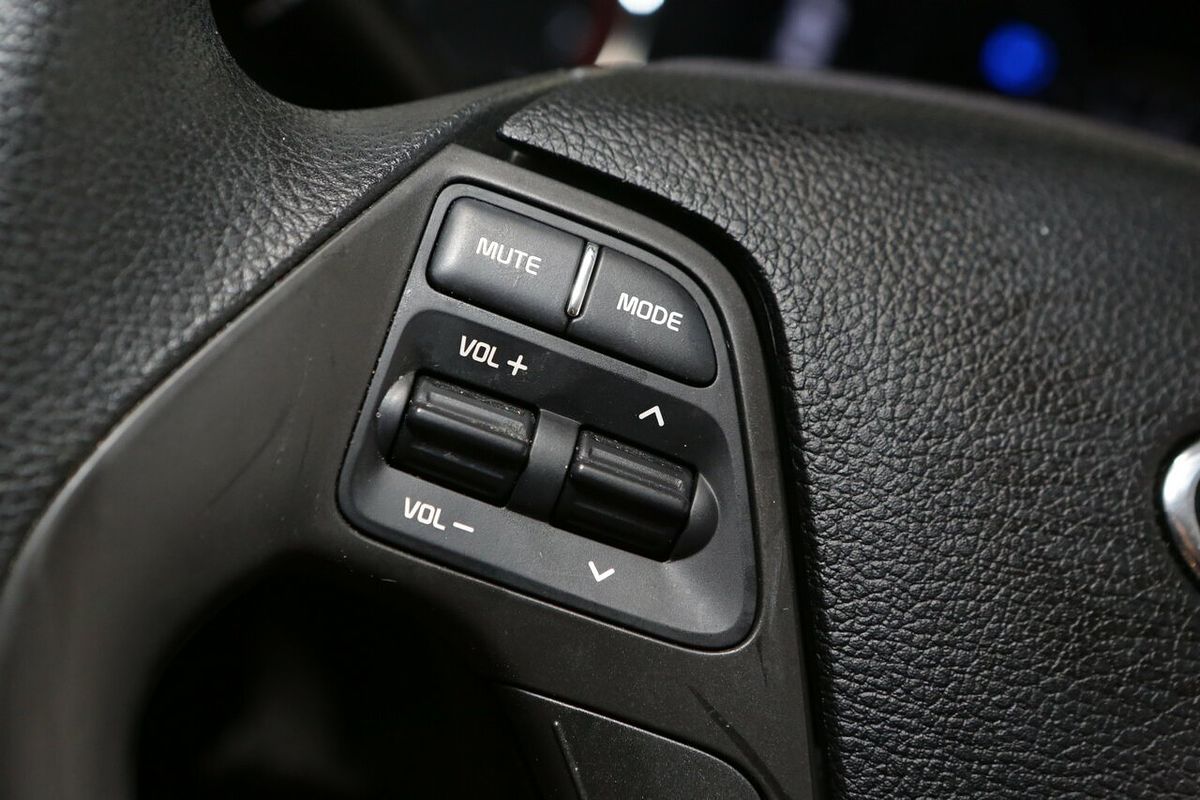 2017 Kia Cerato S YD