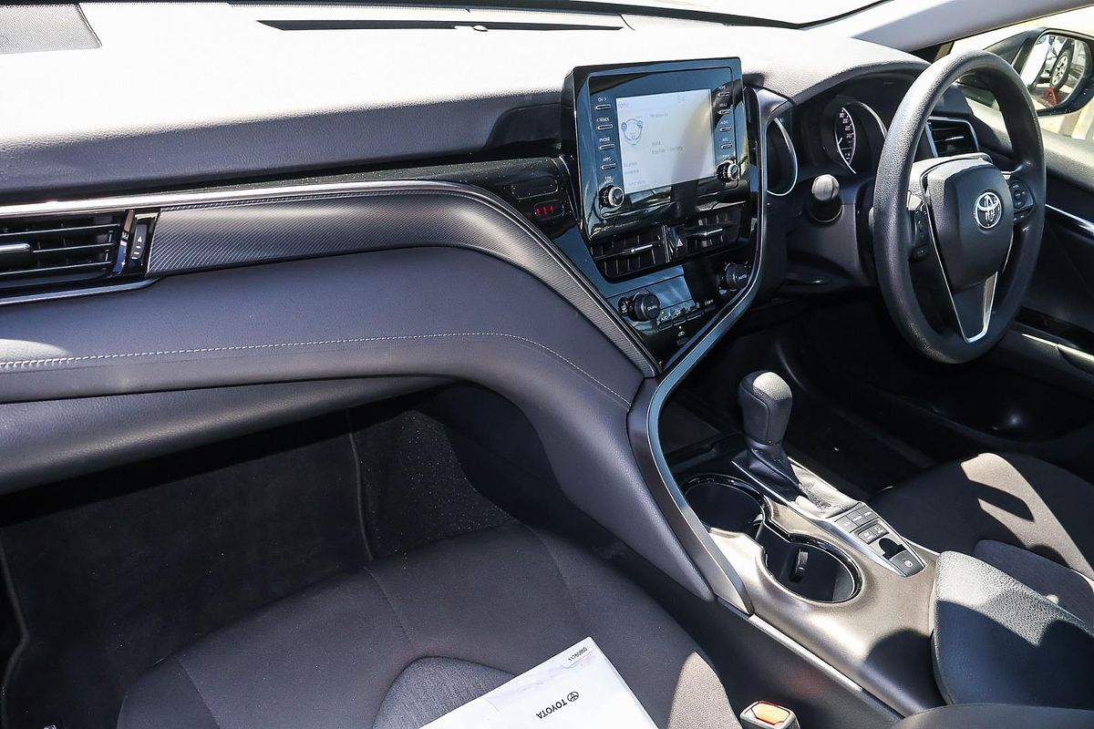 2024 Toyota Camry Ascent AXVH70R