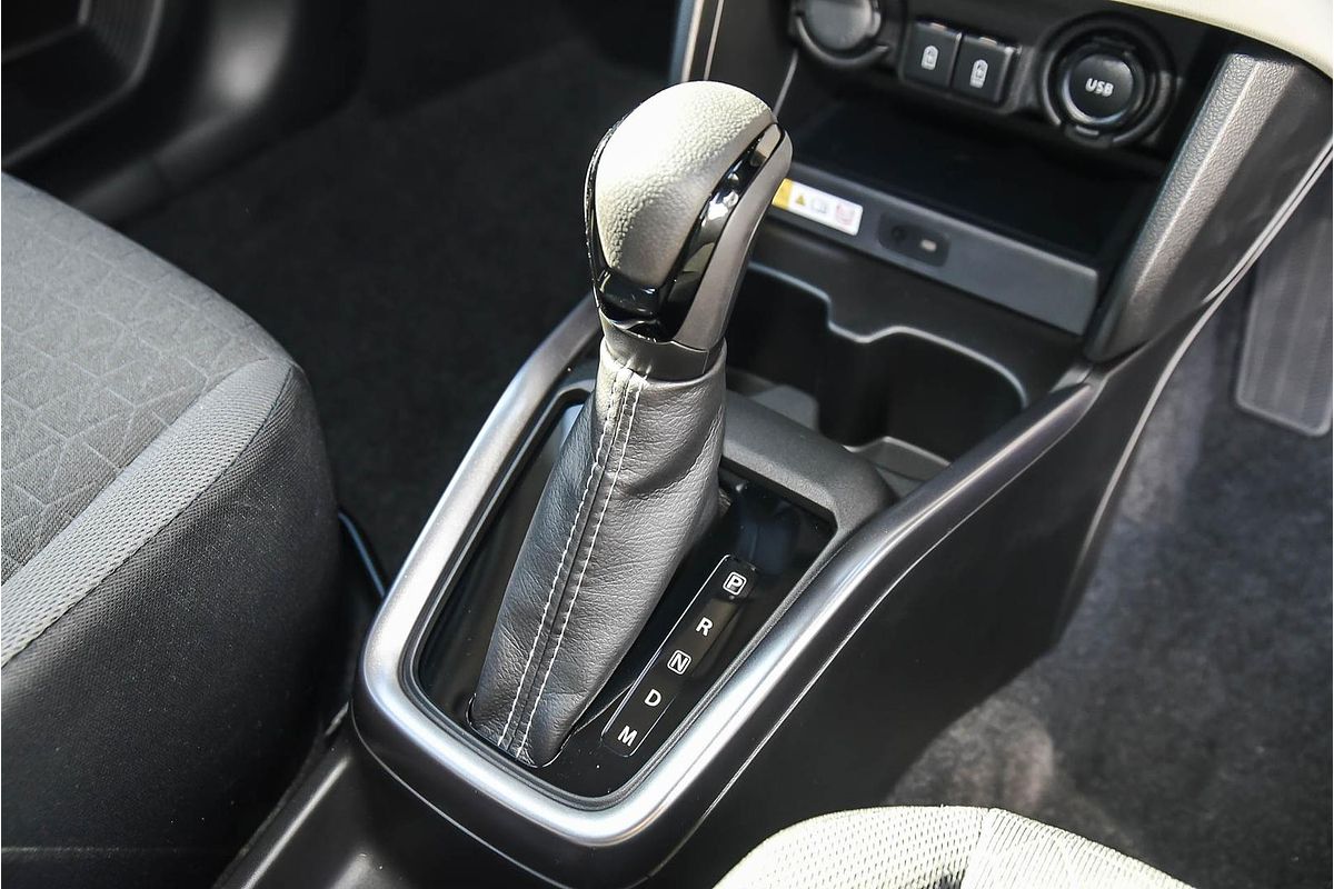 2025 Suzuki Swift Hybrid GLX UZ