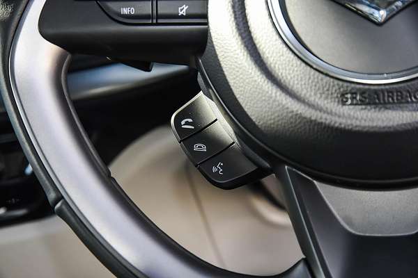 2025 Suzuki Swift Hybrid GLX UZ