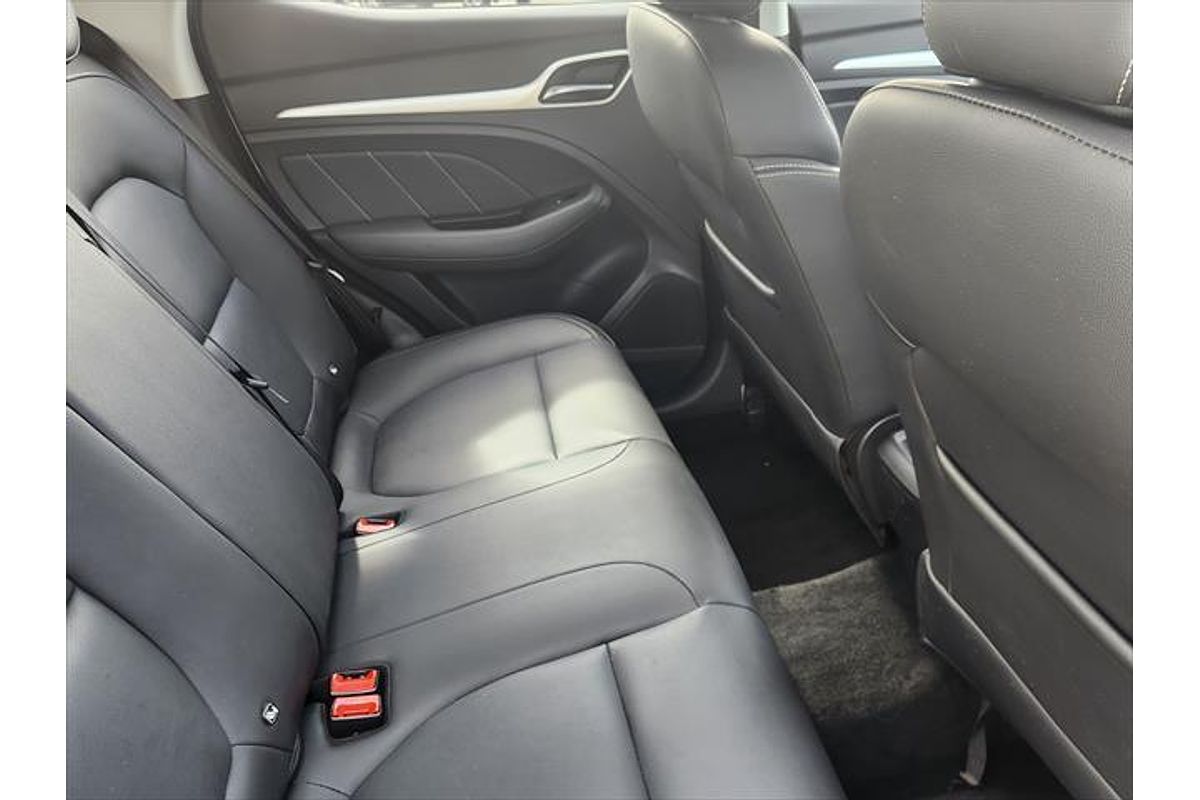 2020 MG ZS Essence AZS1