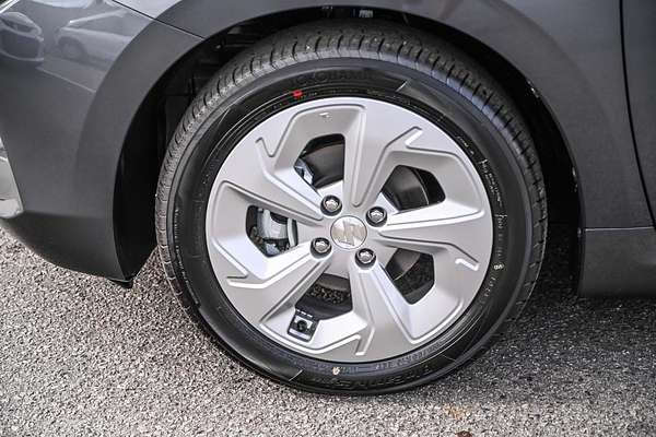 2025 Suzuki Swift Hybrid Plus UZ