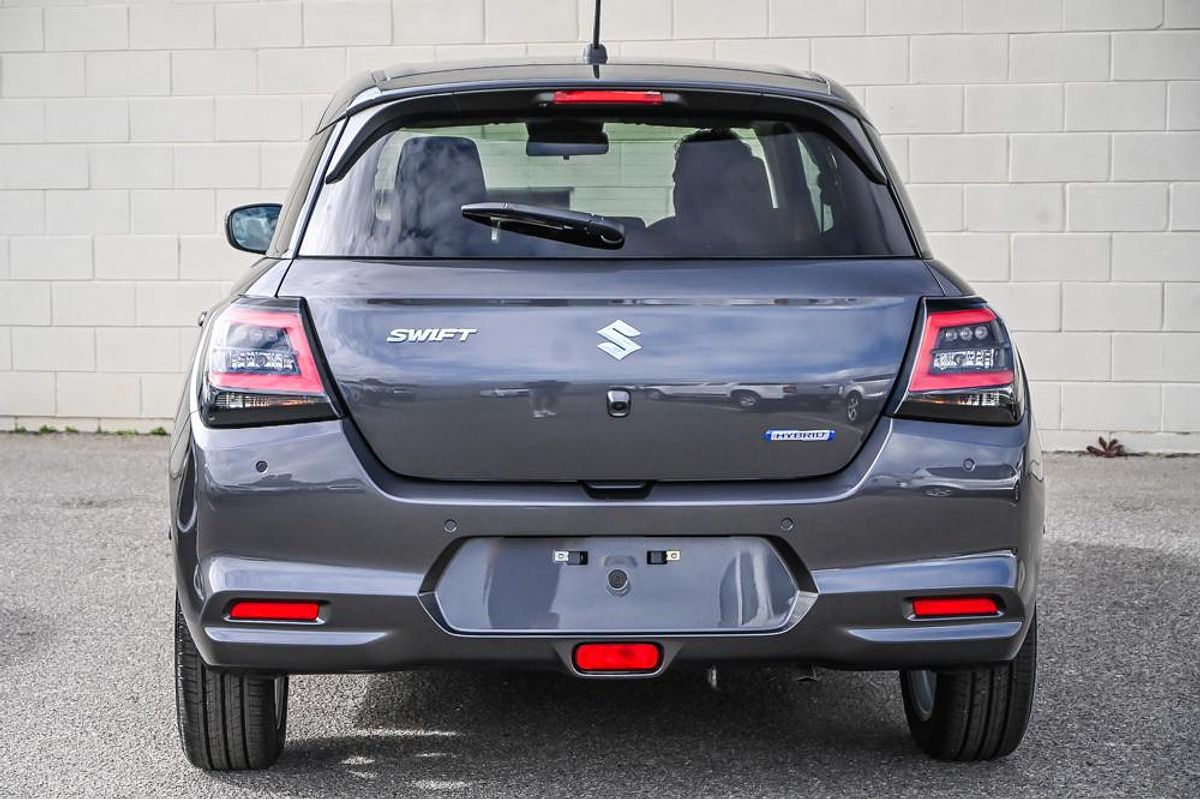 2025 Suzuki Swift Hybrid Plus UZ