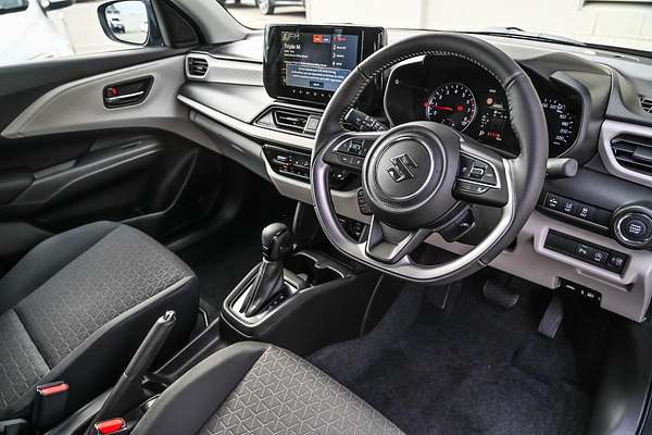 2025 Suzuki Swift Hybrid Plus UZ