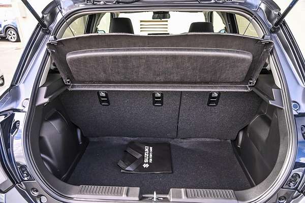 2025 Suzuki Swift Hybrid Plus UZ