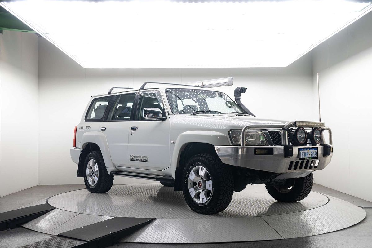 2010 Nissan Patrol ST GU 7