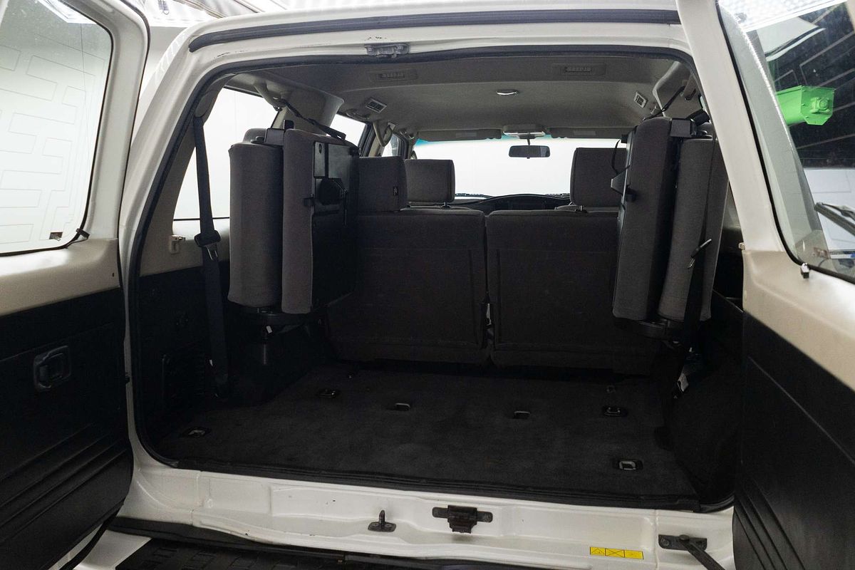 2010 Nissan Patrol ST GU 7