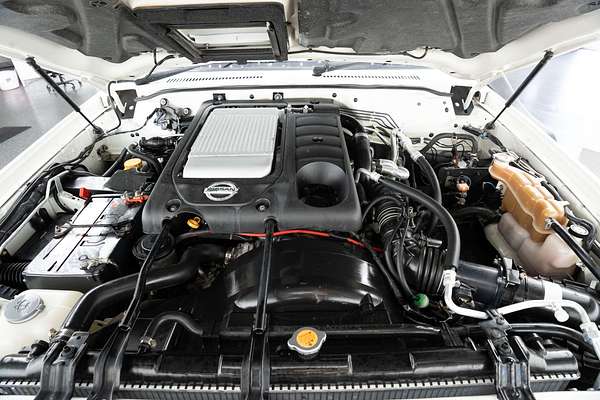 2010 Nissan Patrol ST GU 7