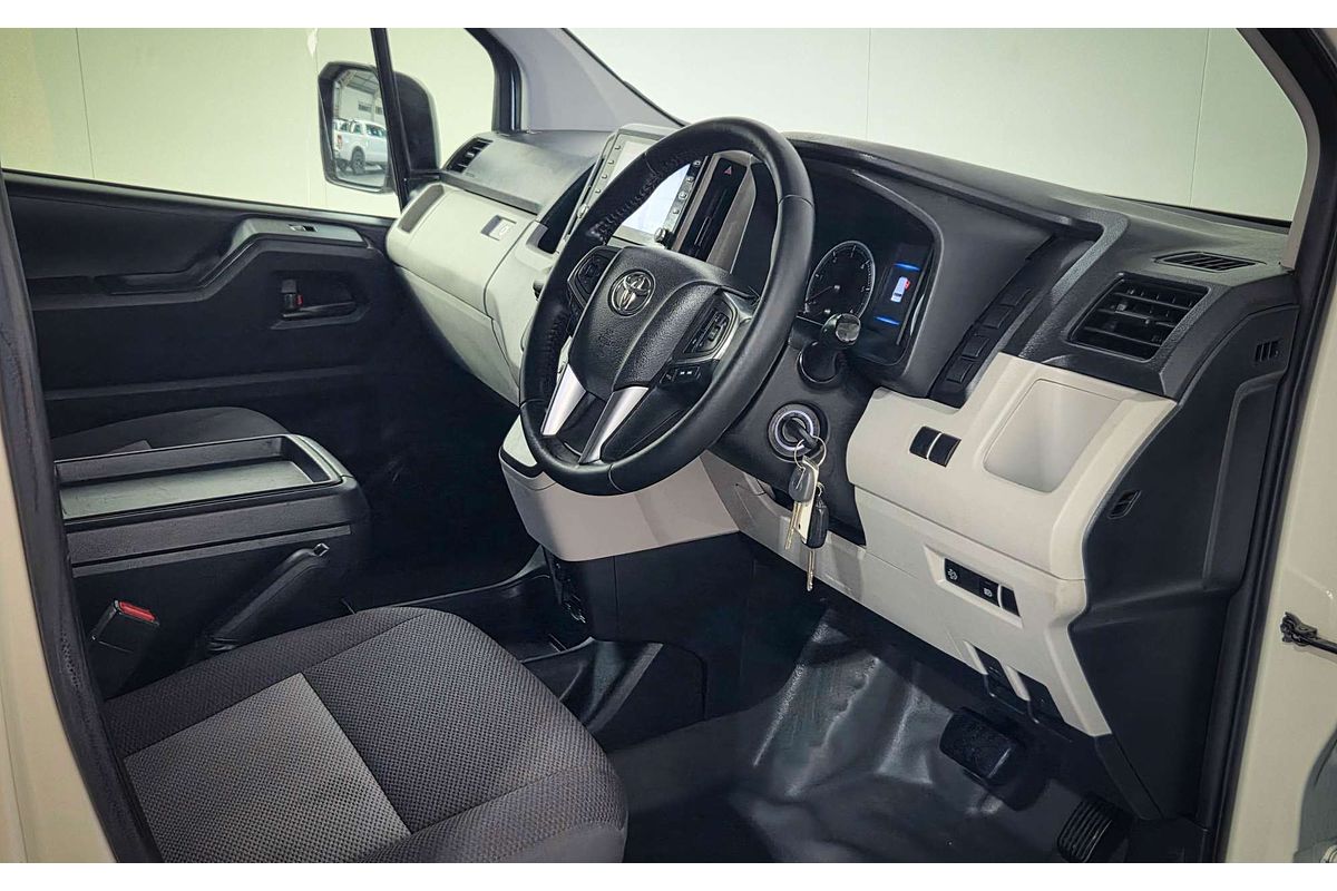 2022 Toyota Hiace GDH300R LWB