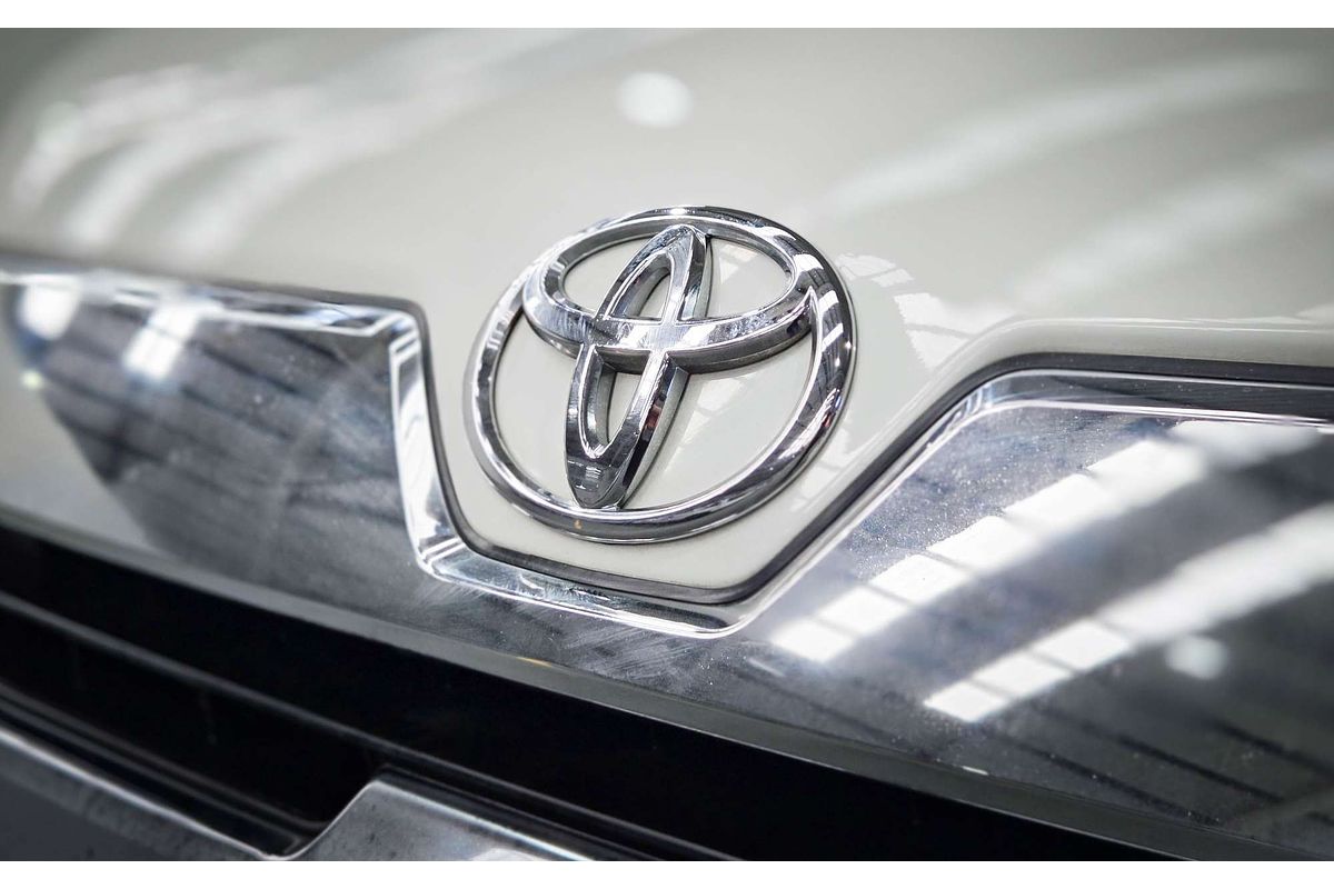 2022 Toyota Hiace GDH300R LWB