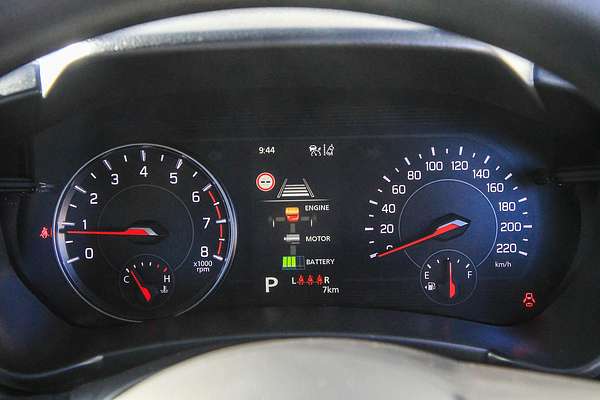 2025 Suzuki Swift Hybrid UZ