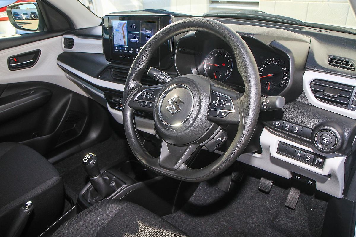 2025 Suzuki Swift Hybrid UZ