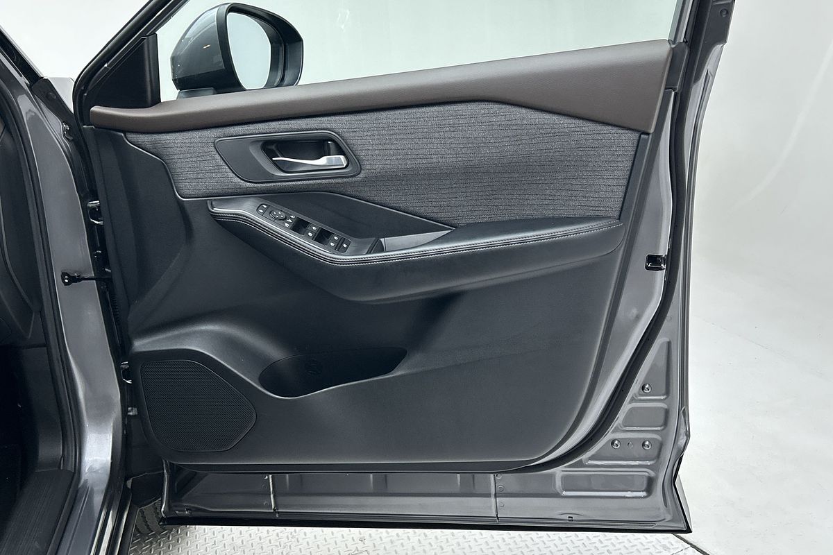 2023 Nissan X-TRAIL ST T33