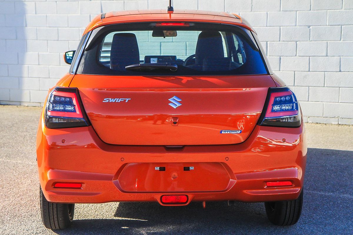 2025 Suzuki Swift Hybrid UZ