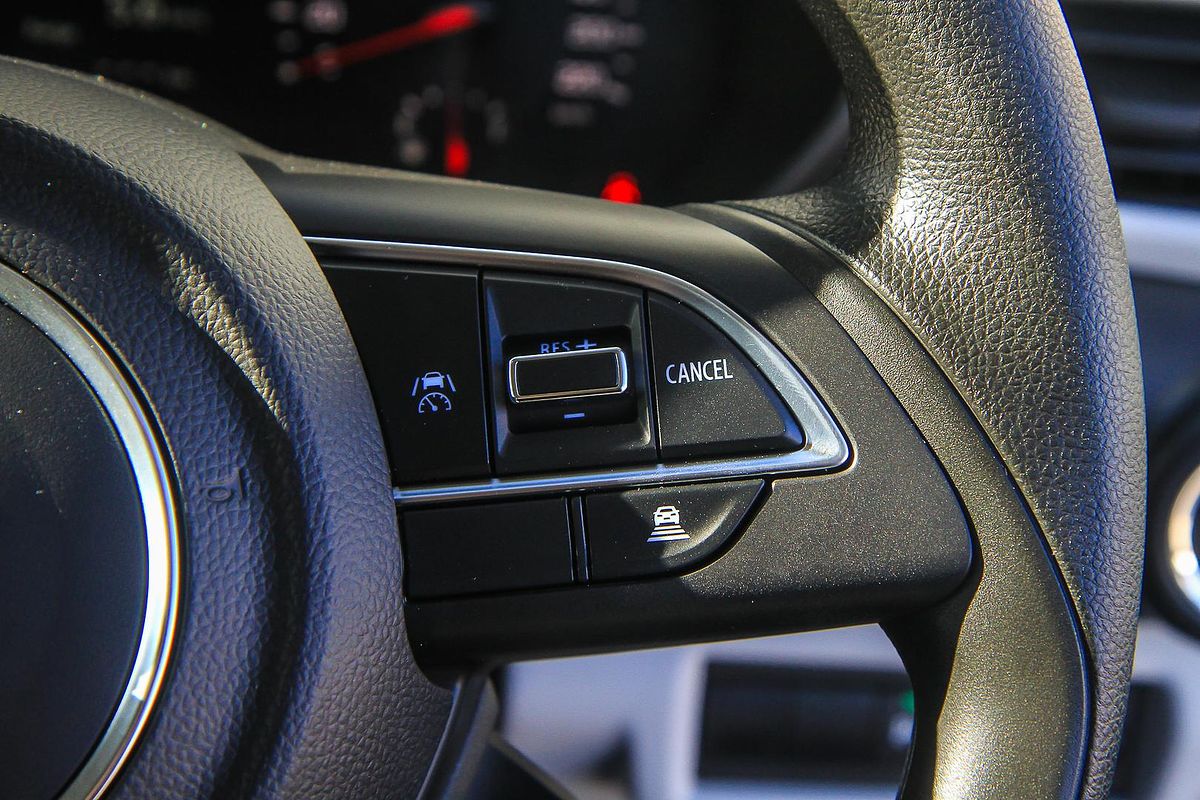 2025 Suzuki Swift Hybrid UZ