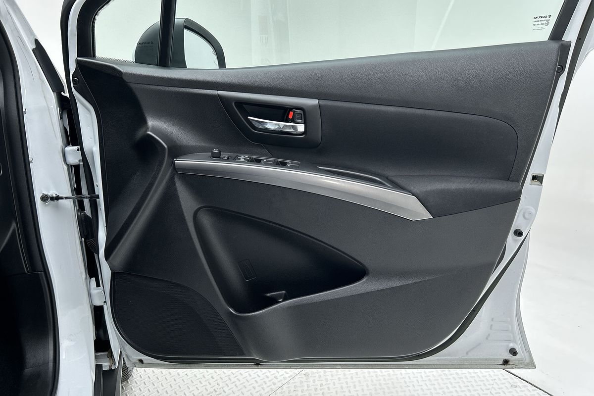 2023 Suzuki S-Cross JYB