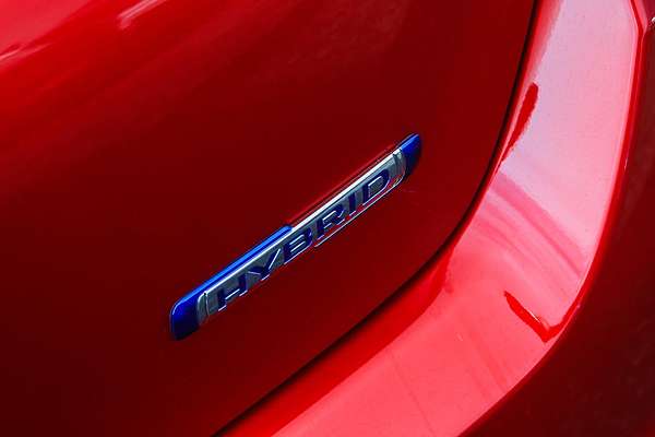 2025 Suzuki Swift Hybrid UZ