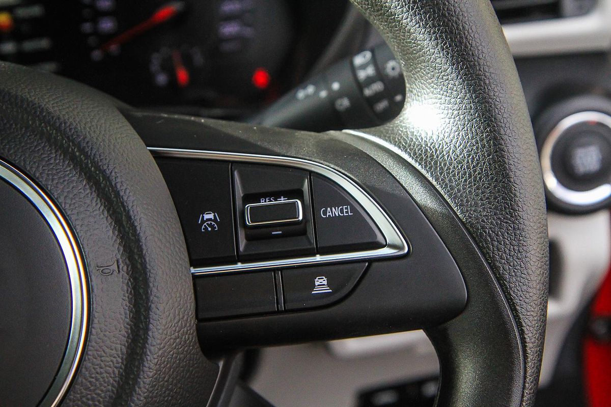 2025 Suzuki Swift Hybrid UZ