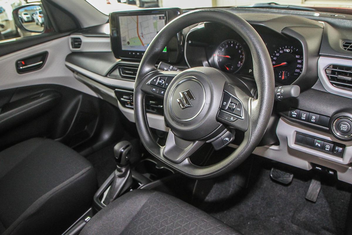 2025 Suzuki Swift Hybrid UZ