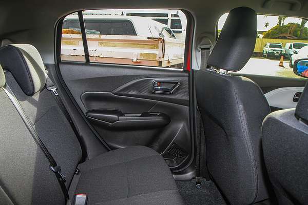 2025 Suzuki Swift Hybrid UZ