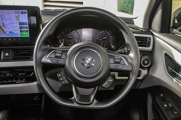 2025 Suzuki Swift Hybrid UZ