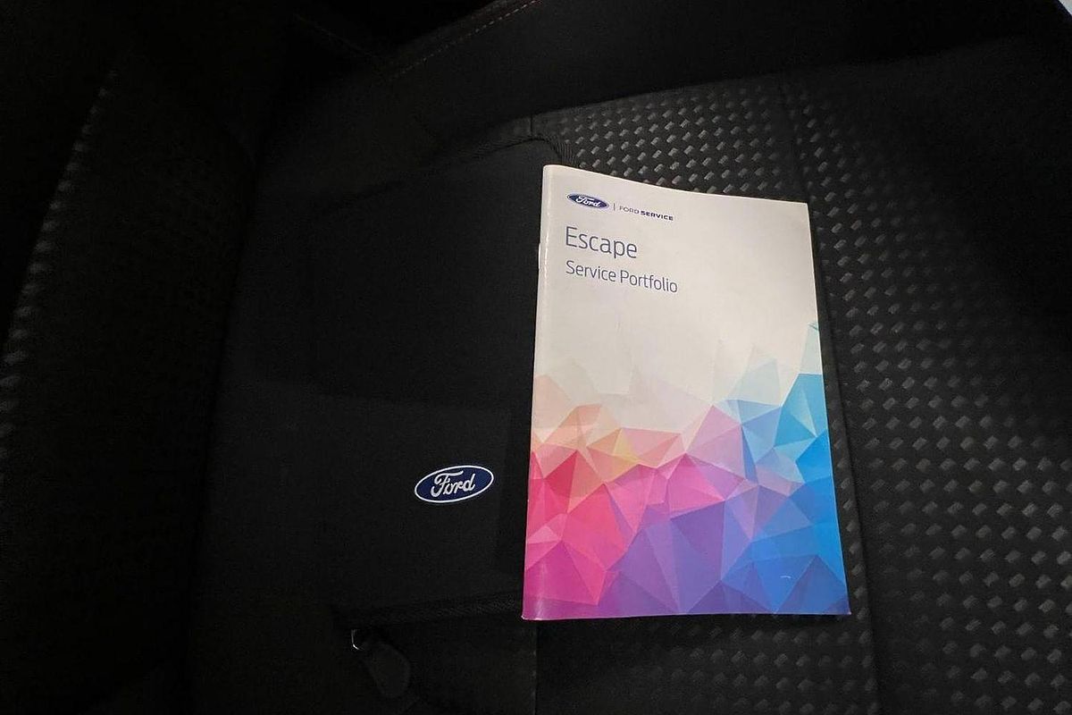 2021 Ford Escape ST-Line ZH