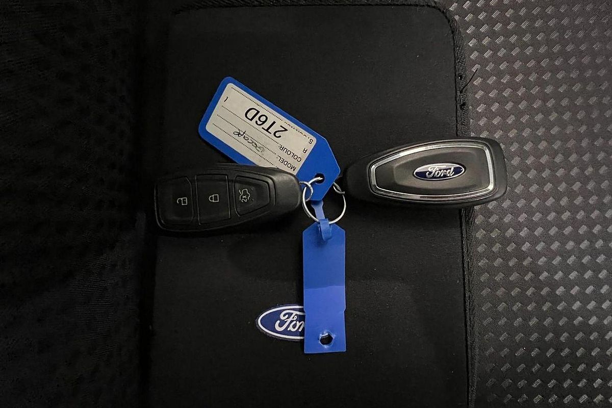 2021 Ford Escape ST-Line ZH