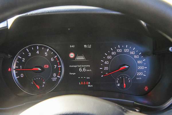 2025 Suzuki Swift Hybrid UZ